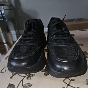 Rockport Women's Prowalker Durable Laceup Leather Sneakers Size 7 NWOB